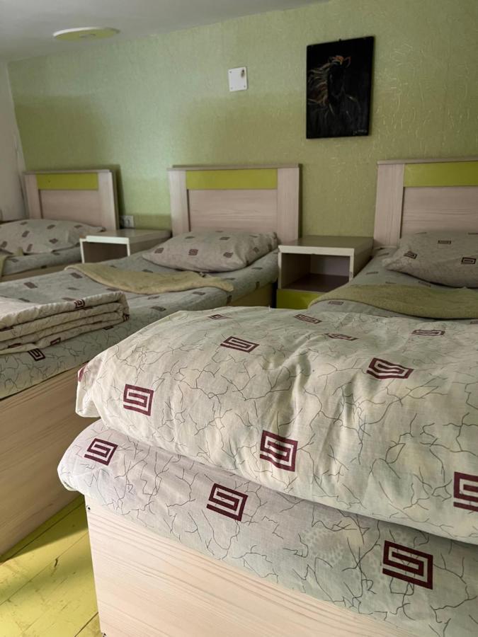 Anisa- Hostel Dushanbe Bagian luar foto