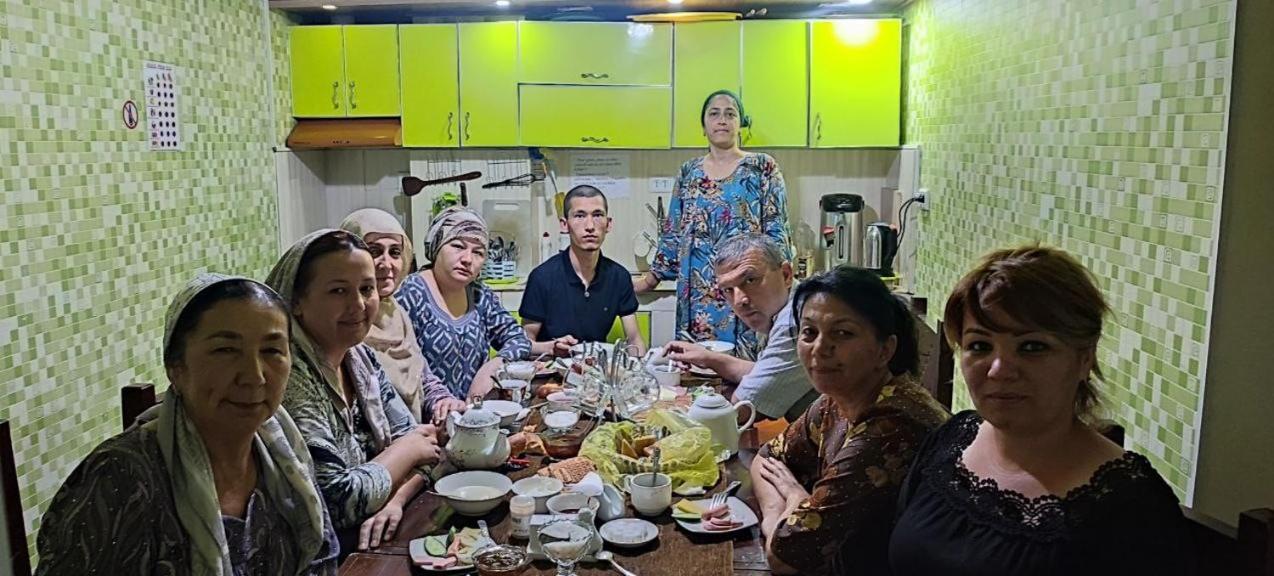 Anisa- Hostel Dushanbe Bagian luar foto